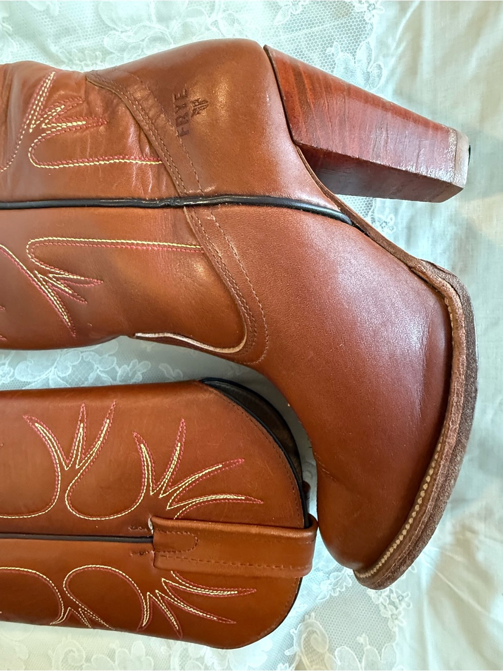 FRYE 7.5 Women's Western Cognac Leather Heeled Boots Vintage 1980s Made in USA - Picture 5 of 16